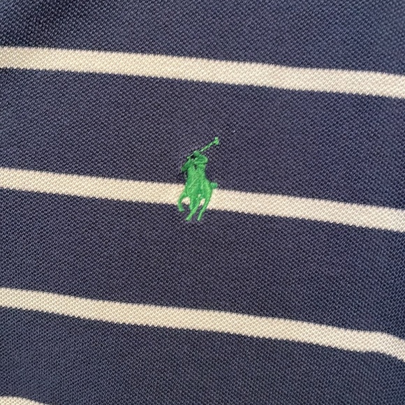 Men’s Polo Shirt - Size Large! - Picture 3 of 4